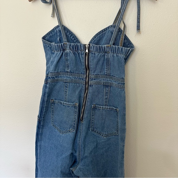 Bohemian Retro 70s Lucky Overall Tie Top Blue Raw Hem Denim Sleeveless Jumpsuit - Picture 4 of 7